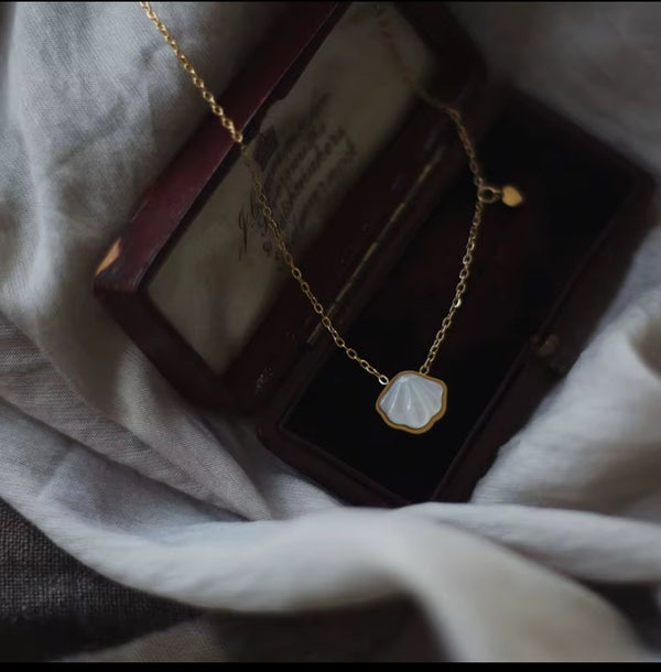 Gold Shell Pendant Necklace – Mother of Pearl Charm | Veloura Jewels